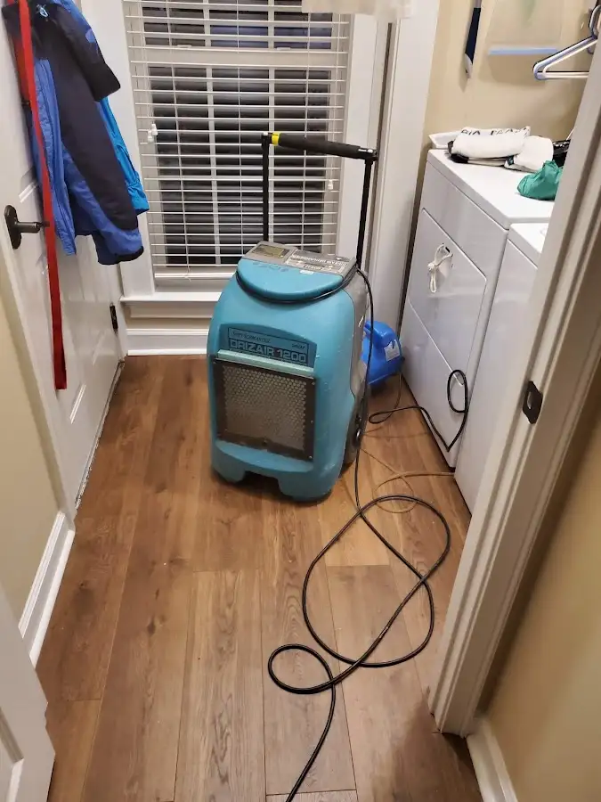 Commercial dehumidifier deployed for Flood Damage Cleanup in Sweetwater